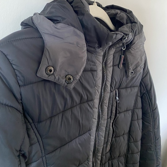 Black Jacket w/ Removable Hood - Picture 3 of 3